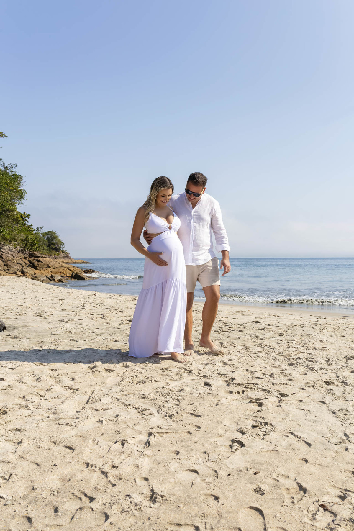 Ensaio gestante na Praia - Praia de Caraguatatuba - Ilha do Tamanduá - Ensaio gestante na praia da Claudia, esposo e Lívia