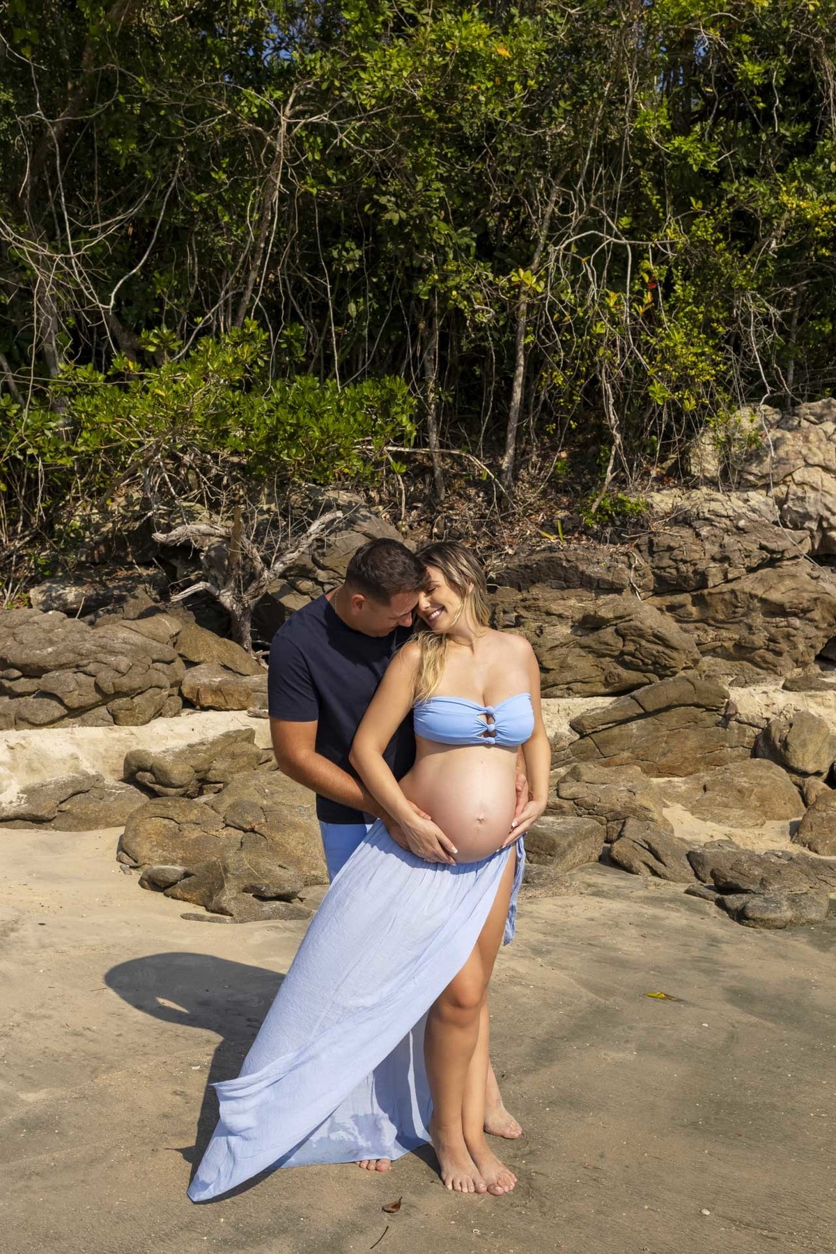 Ensaio gestante na Praia - Praia de Caraguatatuba - Ilha do Tamanduá - Ensaio gestante na praia da Claudia, esposo e Lívia