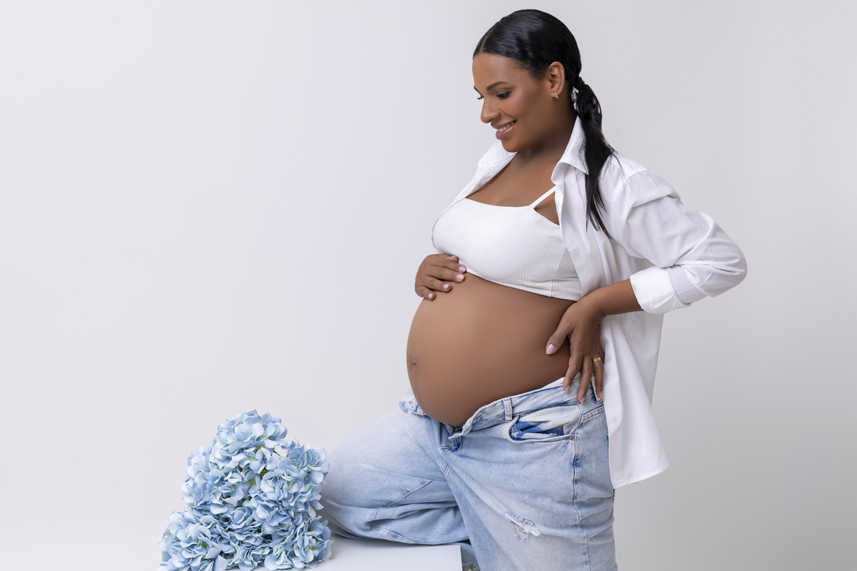 Ensaio gestante no estúdio - Ensaio gestante em Caraguatatuba - Ensaio gestante da Geiza