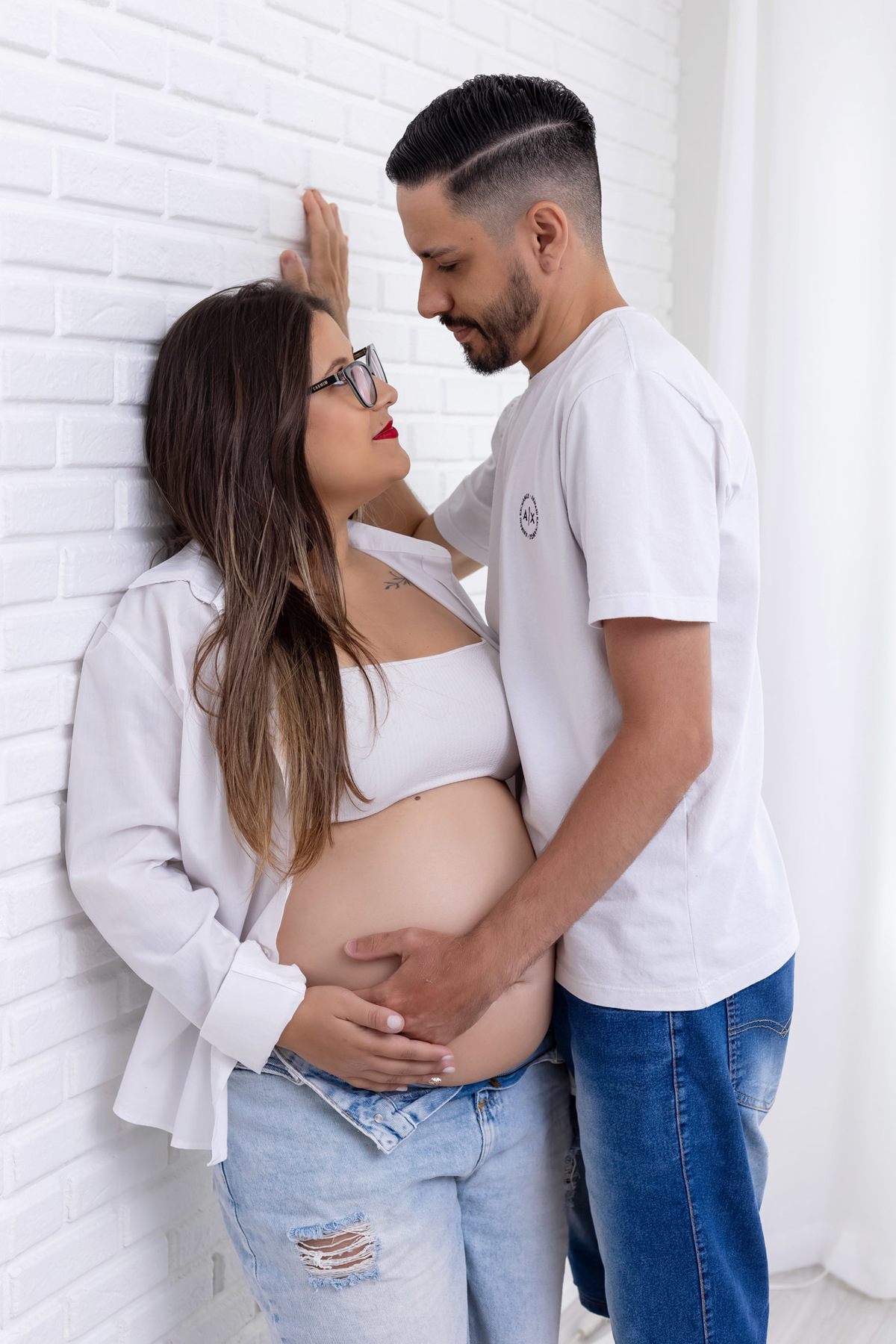 Ensaio gestante em Caraguatatuba com a Fernanda registrando a espera pelo bebê