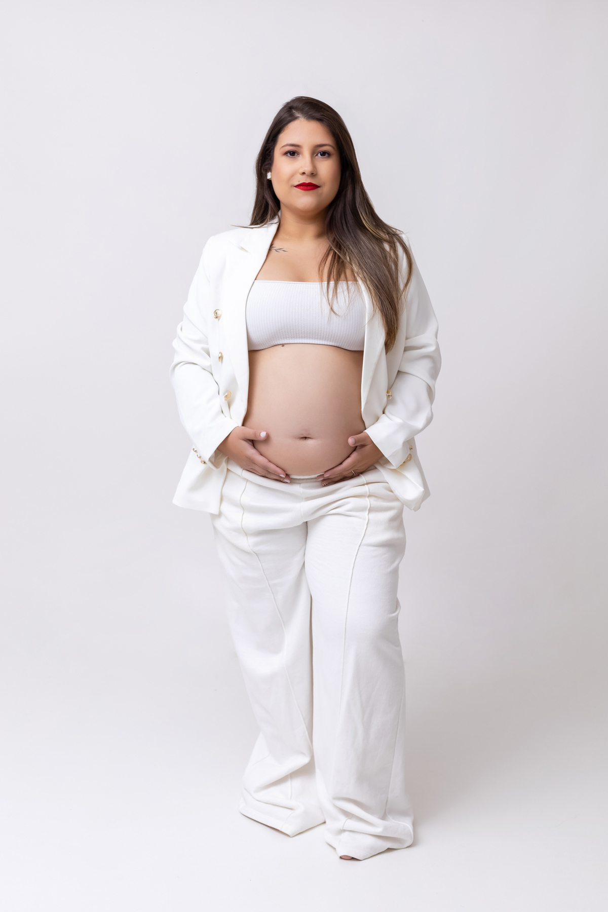 Ensaio gestante em Caraguatatuba com a Fernanda registrando a espera pelo bebê