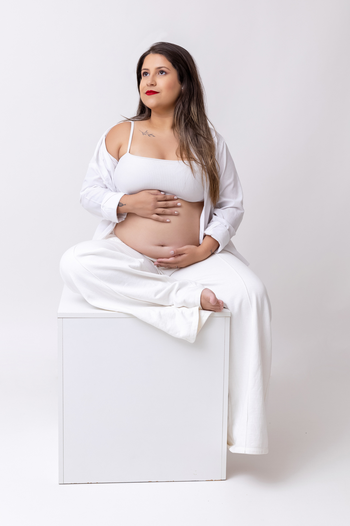 Ensaio gestante em Caraguatatuba com a Fernanda registrando a espera pelo bebê