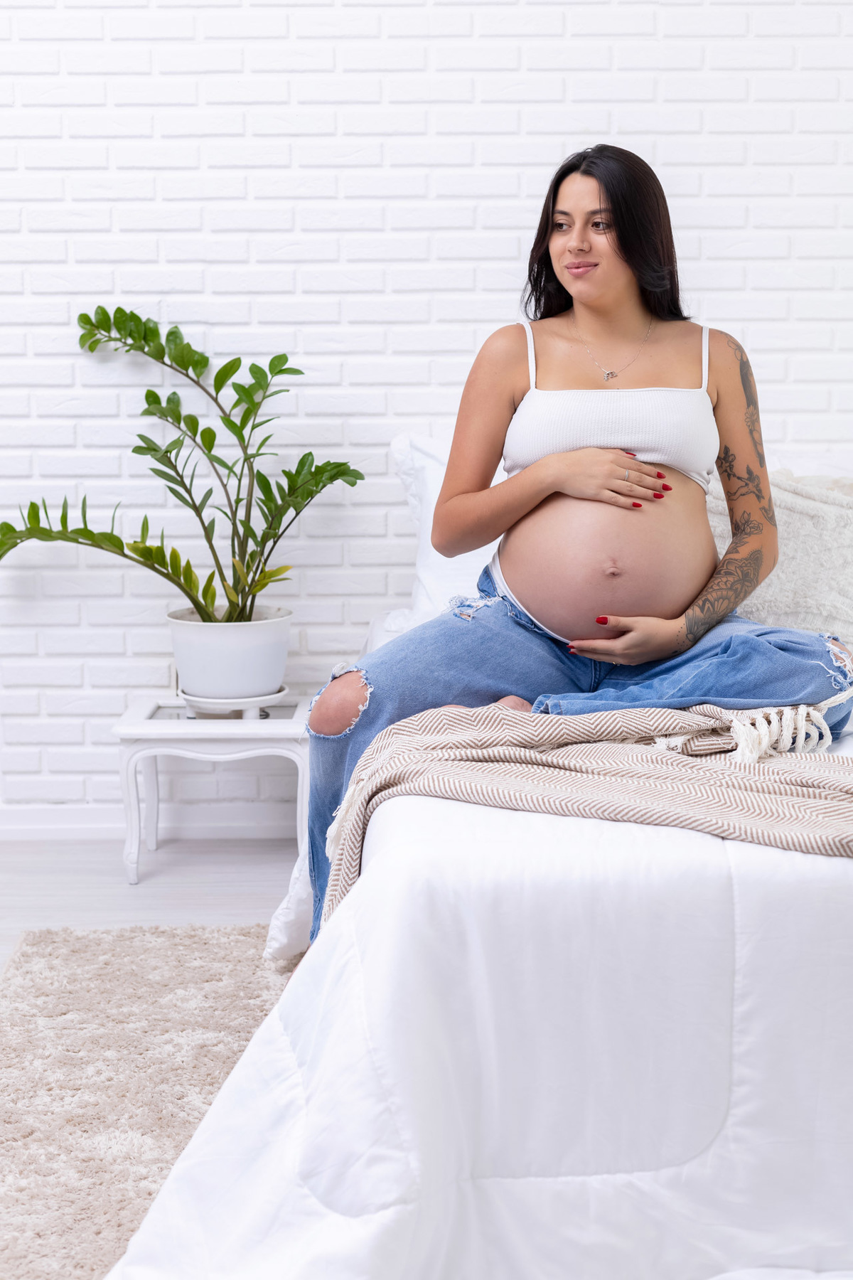 Ensaio gestante em Caraguatatuba registrando a doce espera do Heitor