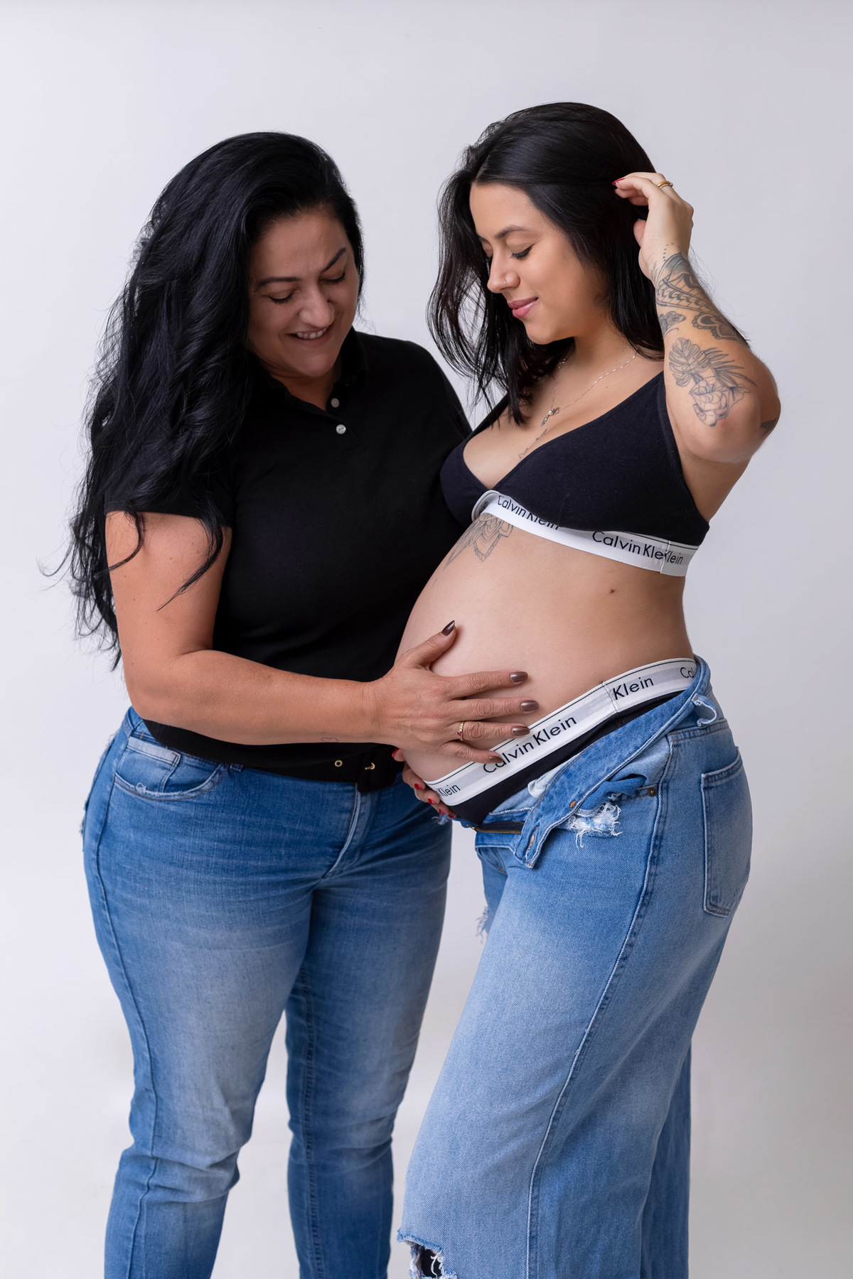 Ensaio gestante em Caraguatatuba registrando a doce espera do Heitor