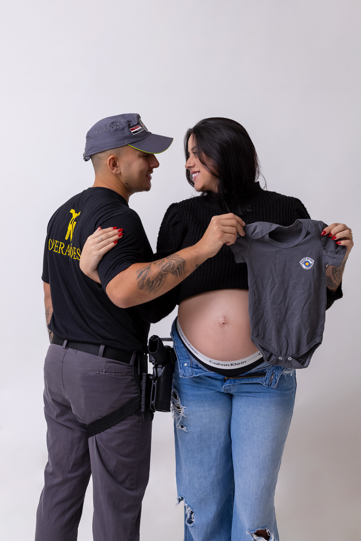 Ensaio gestante em Caraguatatuba registrando a doce espera do Heitor