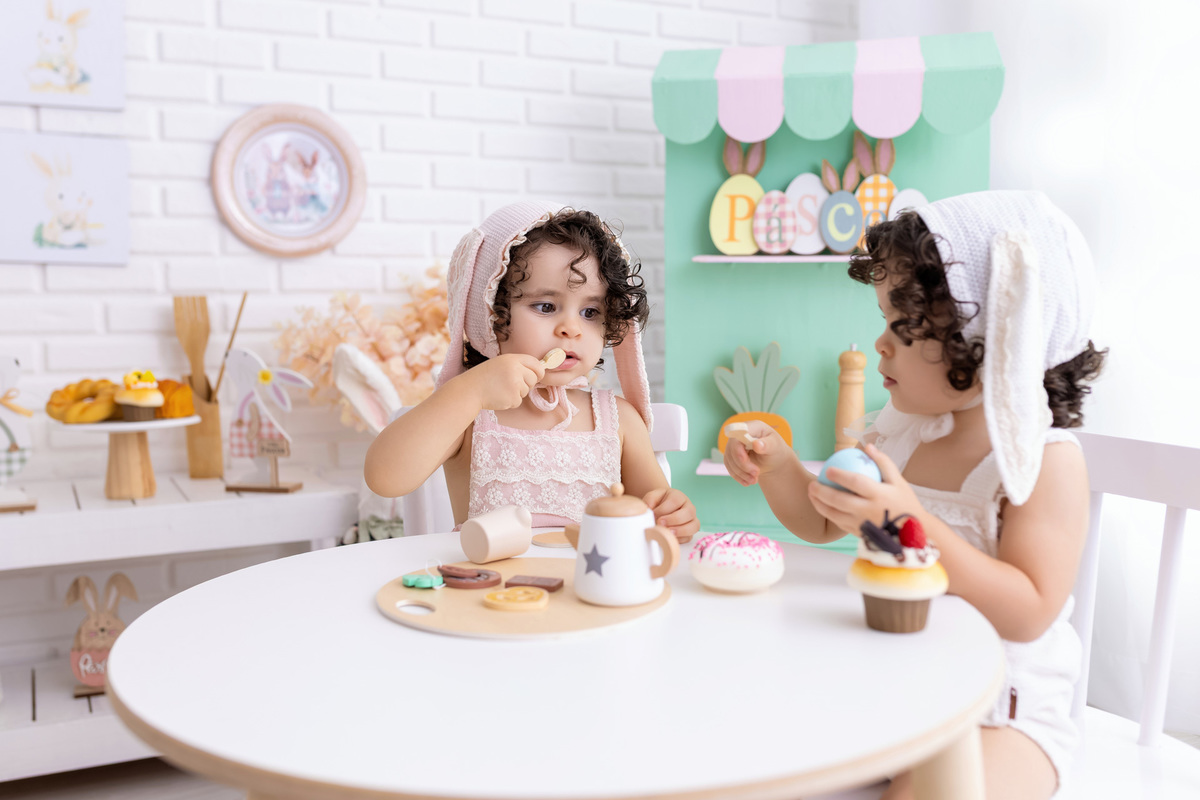 Chá com os Coelhos da Lara e Luiza - Especial de Páscoa 2026