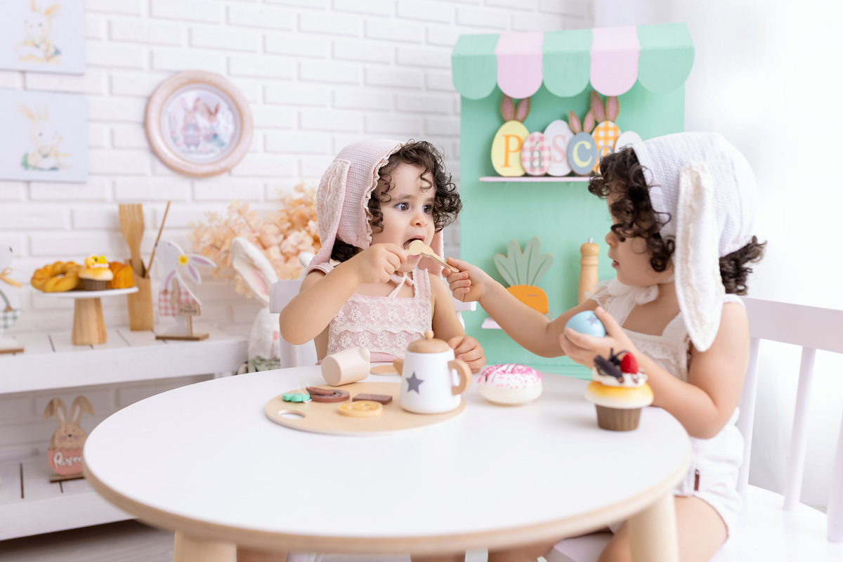 Chá com os Coelhos da Lara e Luiza - Especial de Páscoa 2026