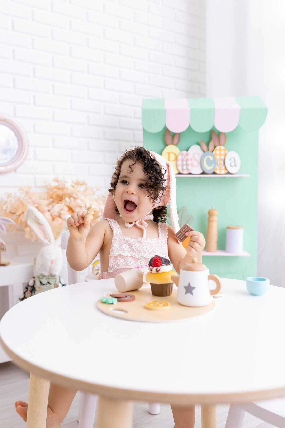 Chá com os Coelhos da Lara e Luiza - Especial de Páscoa 2026