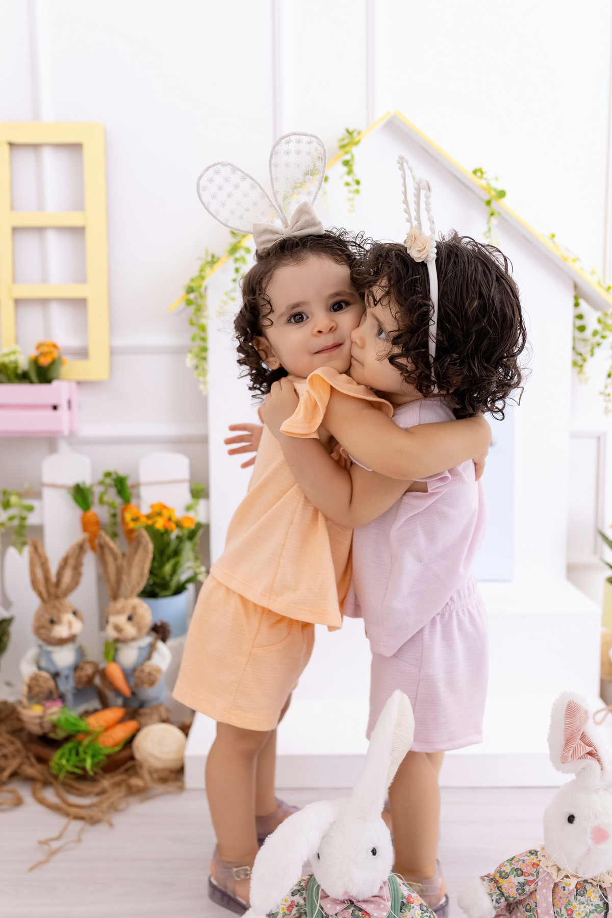 Chá com os Coelhos da Lara e Luiza - Especial de Páscoa 2026