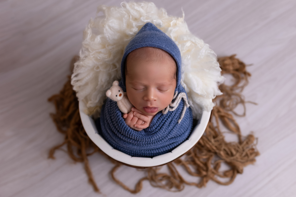  Newborn caraguatatuba - newborn menino azul - newborn menino - foto recem-nascido caraguatatuba - estúdio fotográfico caragua 
