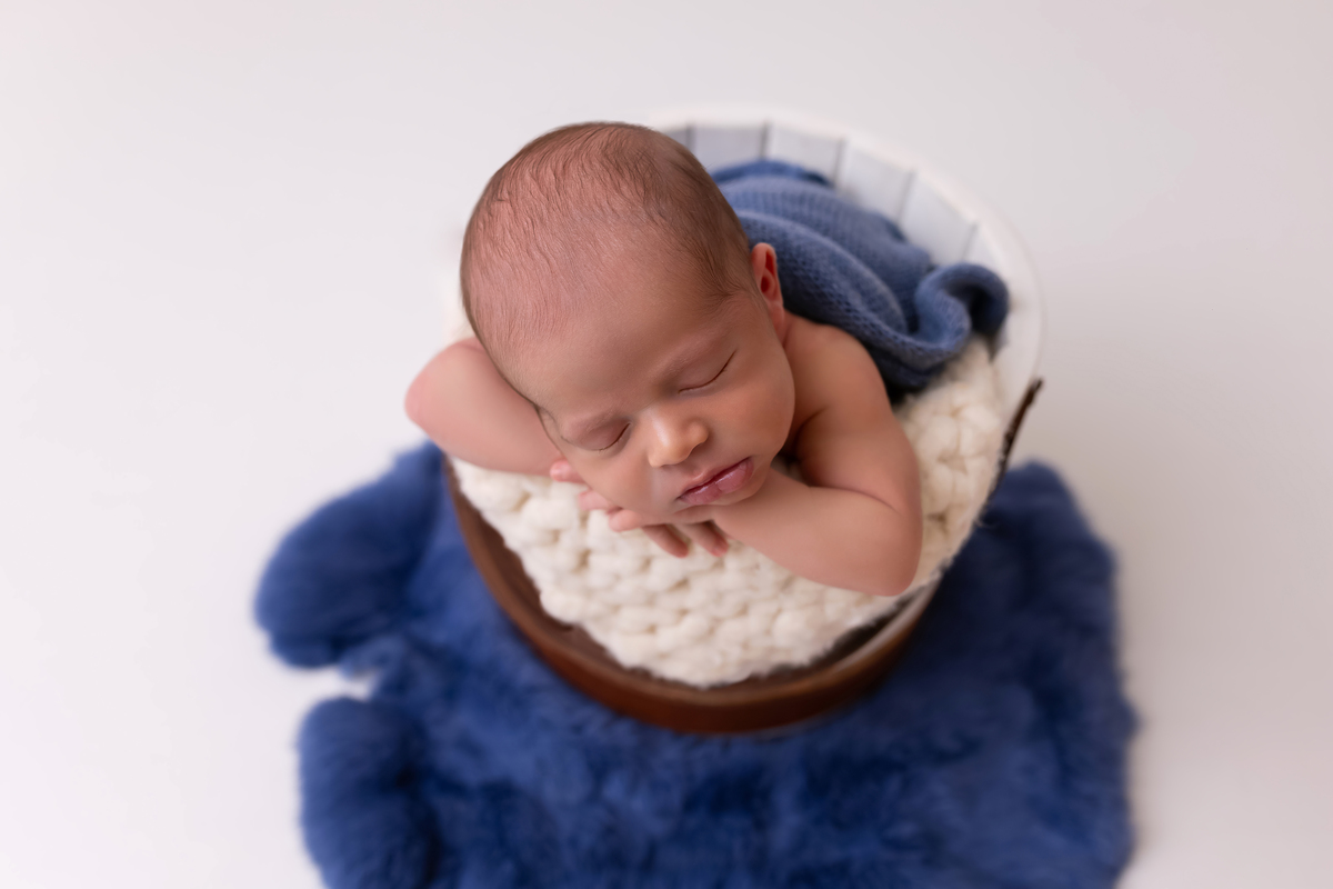  Newborn caraguatatuba - newborn menino azul - newborn menino - foto recem-nascido caraguatatuba - estúdio fotográfico caragua 