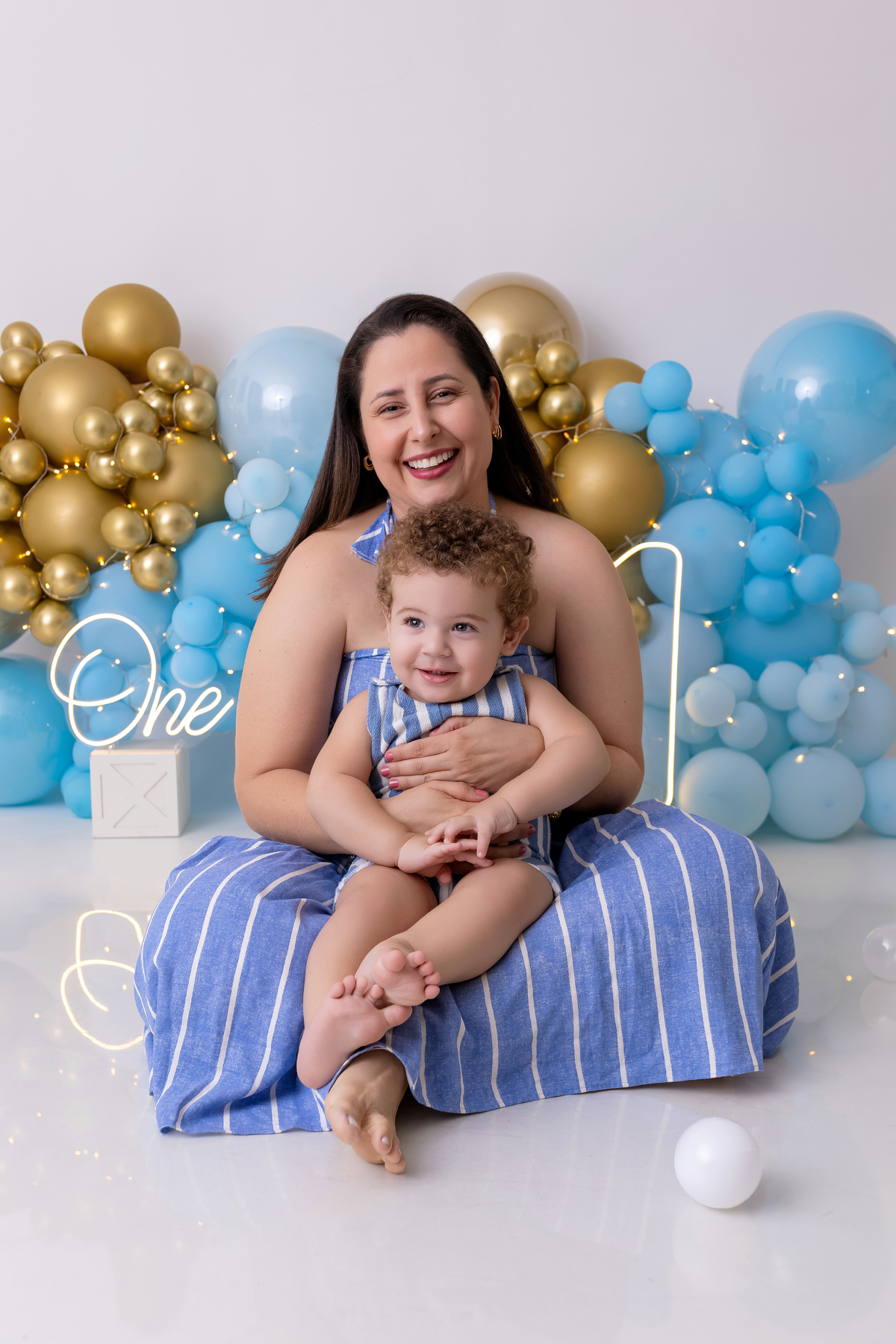 Smash the Cake Caraguatatuba - Ensaio primeiro aninho - mundo azul
 - Ensaio fotográfico infantil - Estúdio On Click Fotografia - Smash the cake 