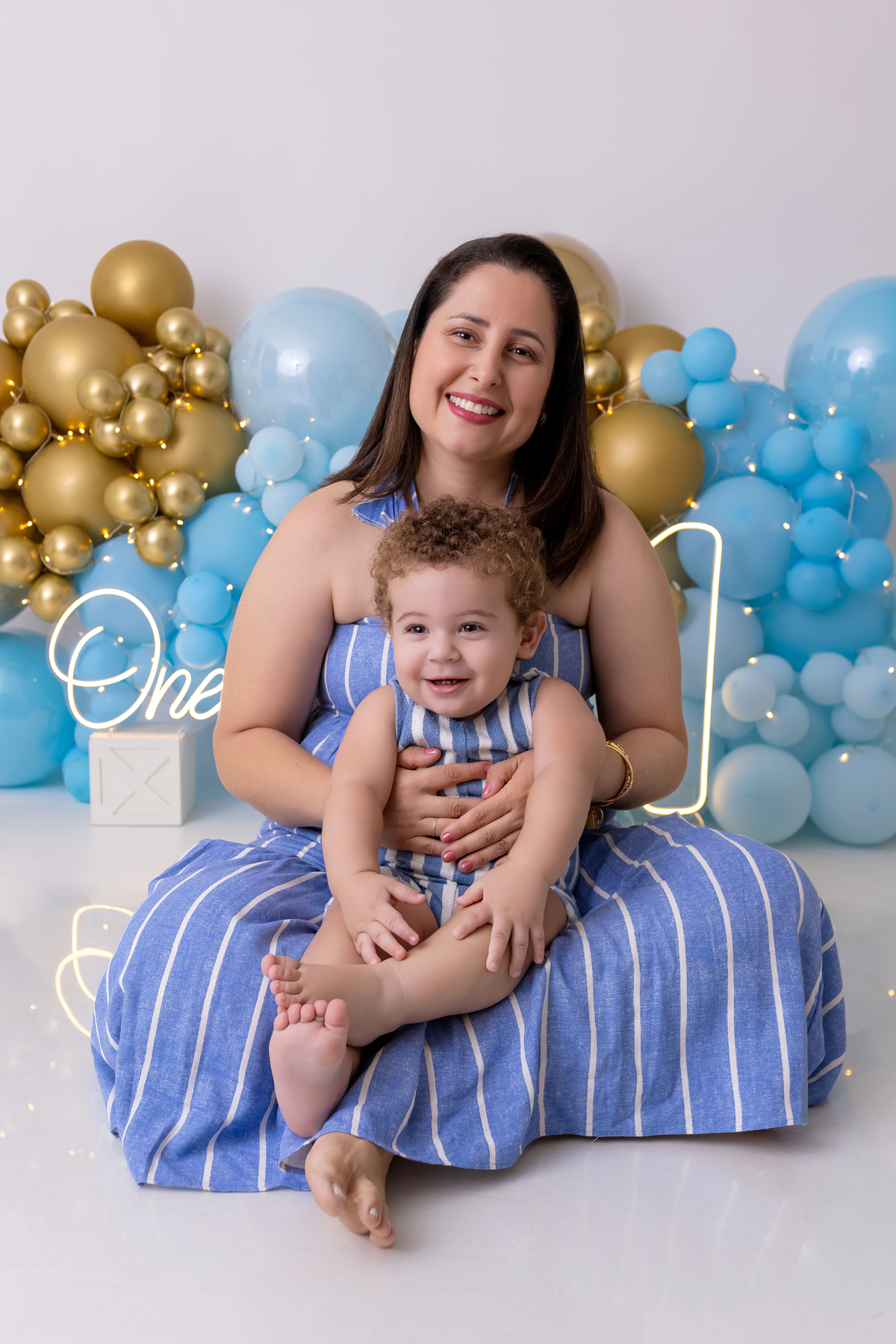 Smash the Cake Caraguatatuba - Ensaio primeiro aninho - mundo azul
 - Ensaio fotográfico infantil - Estúdio On Click Fotografia - Smash the cake 