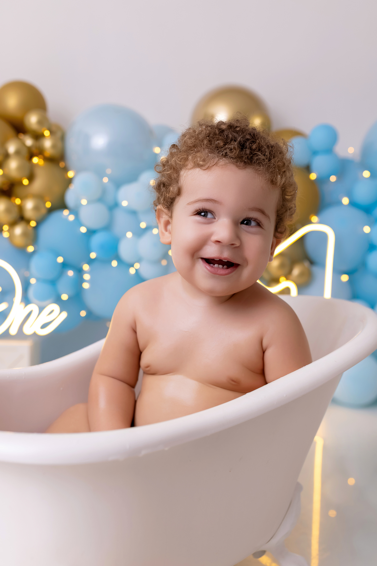 Smash the Cake Caraguatatuba - Ensaio primeiro aninho - mundo azul
 - Ensaio fotográfico infantil - Estúdio On Click Fotografia - Smash the cake 