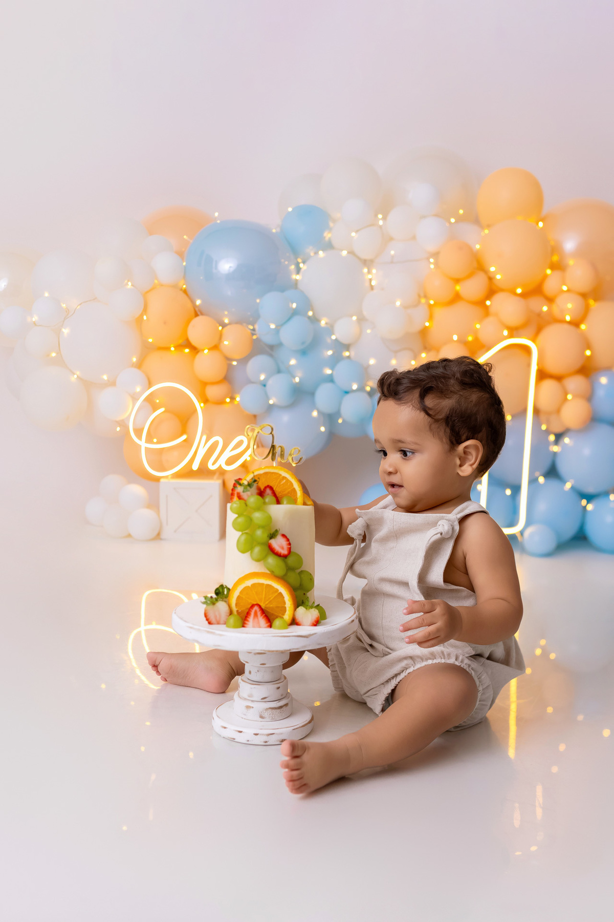 Ensaio de 1 Ano do Luiz com Bolo de Melão e Fotos em Família | On Click Fotografia