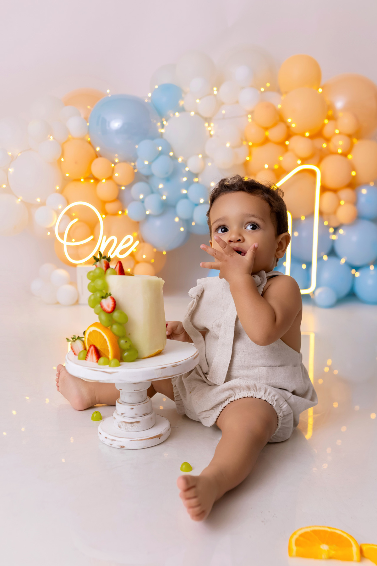 Ensaio de 1 Ano do Luiz com Bolo de Melão e Fotos em Família | On Click Fotografia