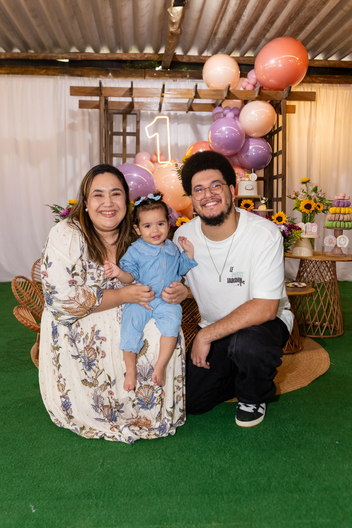 Cobertura de aniversário de 1 ano tema Jardim Encantado da Zaya no Buffet Magnific em Caraguatatuba registrado pela On Click Fotografia