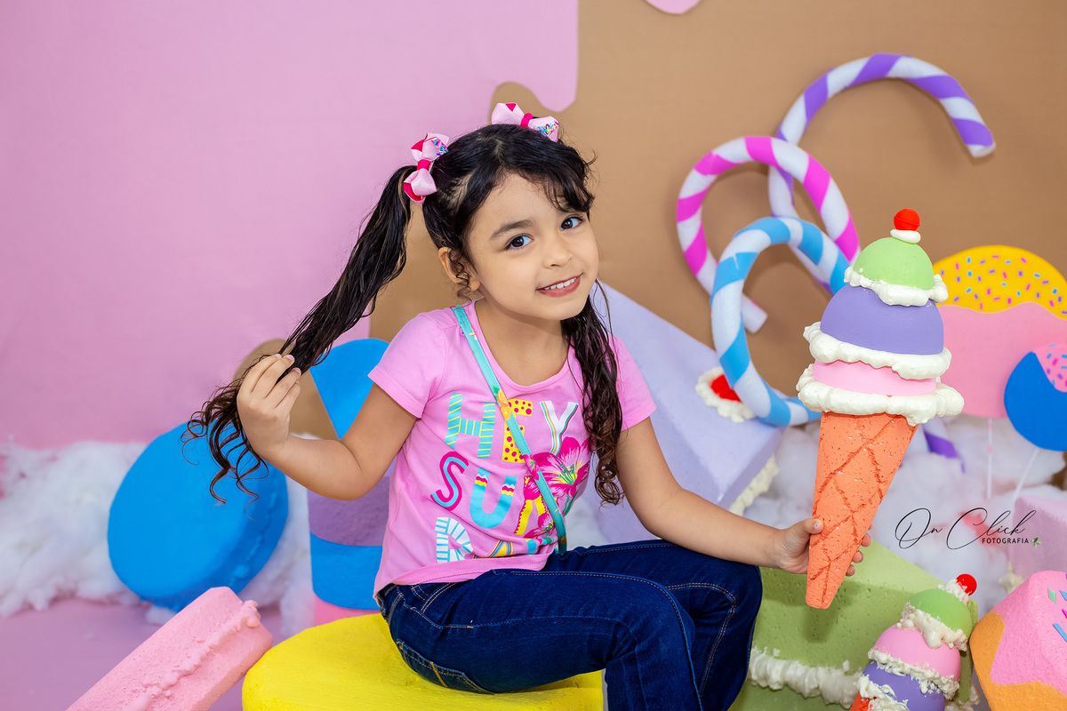 Mundo doce - Mini Sessão Dia das Crianças - On Click Fotografia - Alice