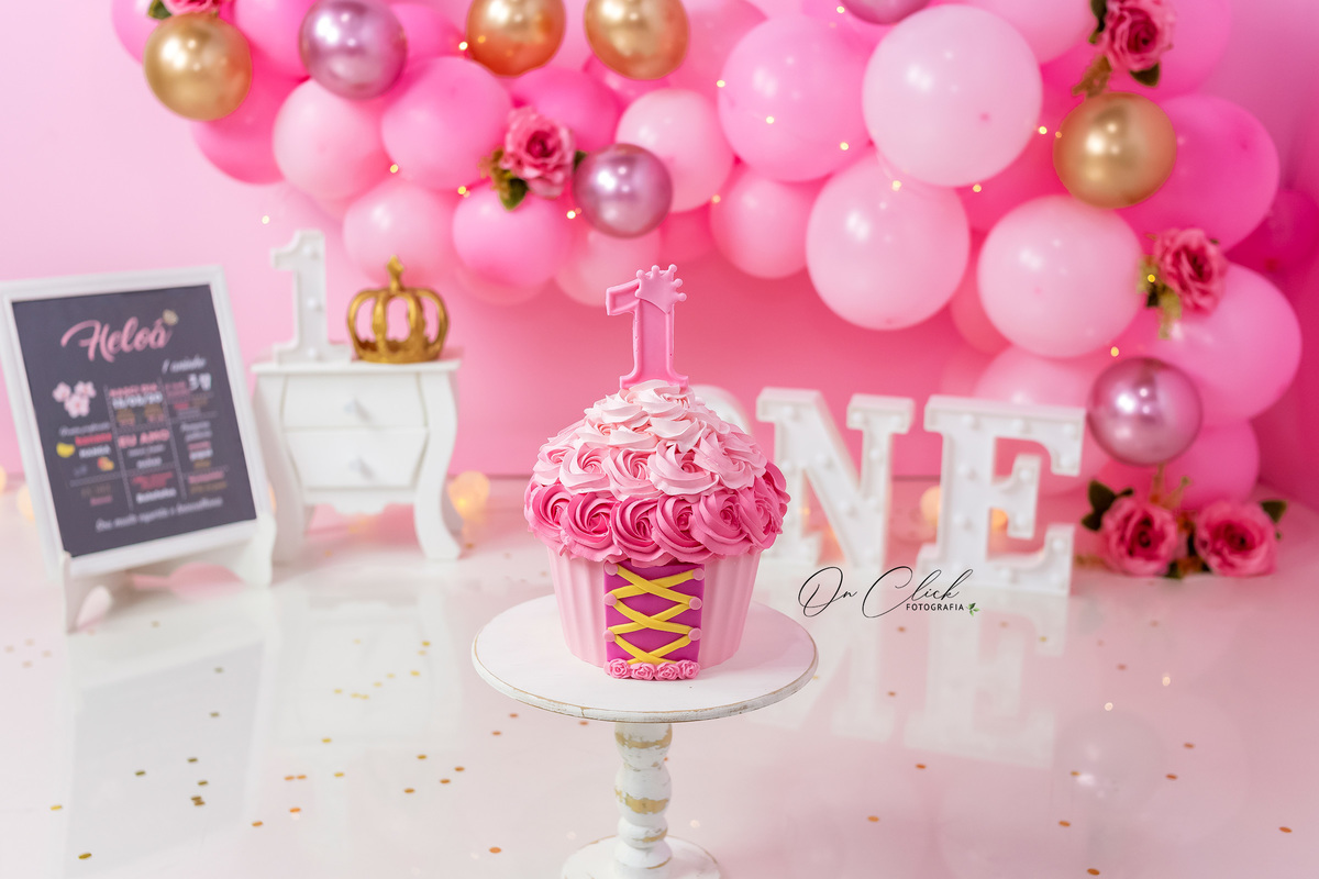 Smash the Cake Princesa Rosa - Smash the Cake da  Heloá - Caraguatatuba/SP - On Click Fotografia