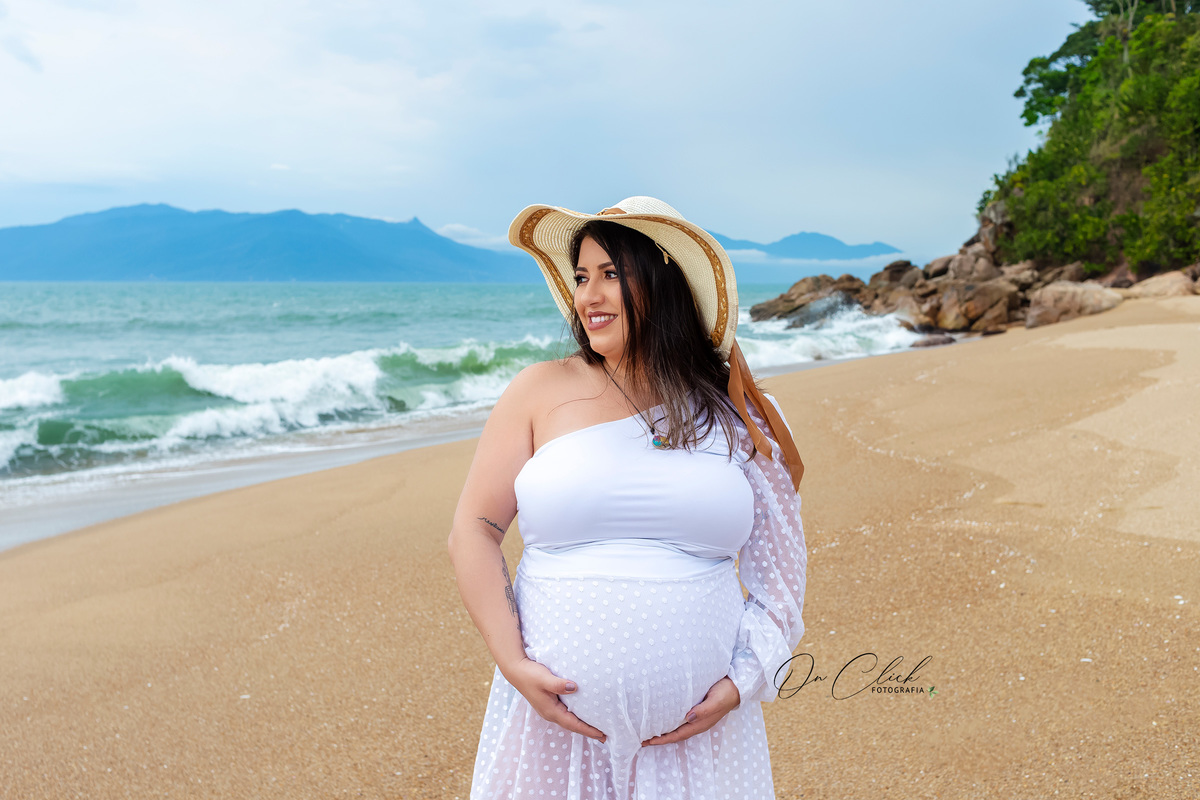 Ensaio Gestante na praia - Gestante Luiza - Praia da Lagoa Azul / Caraguatatuba - On Click Fotografia