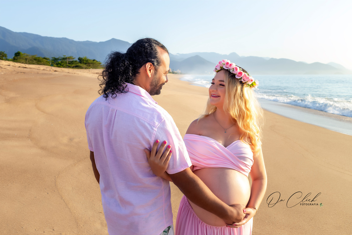 Ensaio Gestante na praia - Gestante Nyvea - Praia da Lagoa Azul / Caraguatatuba - On Click Fotografia