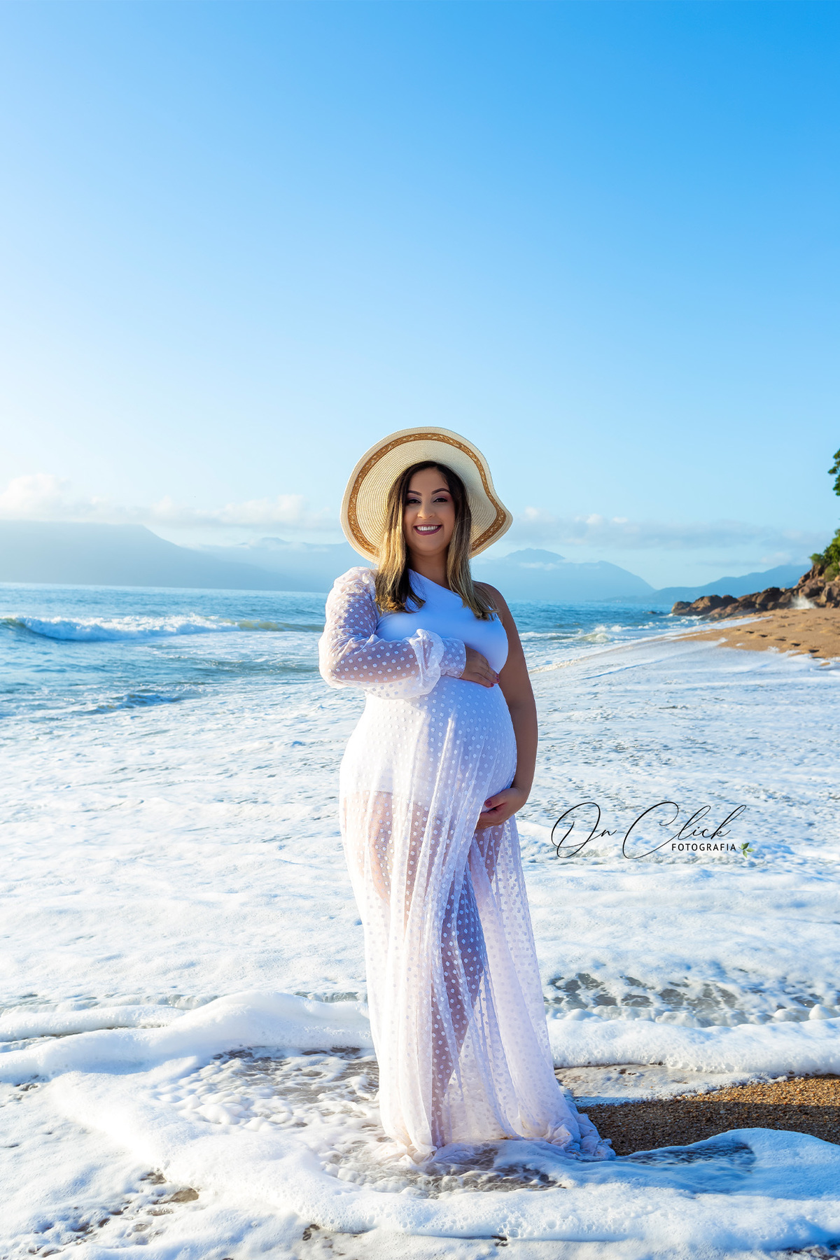 Ensaio Gestante na praia - Gestante Aline - Praia da Lagoa Azul / Caraguatatuba - On Click Fotografia