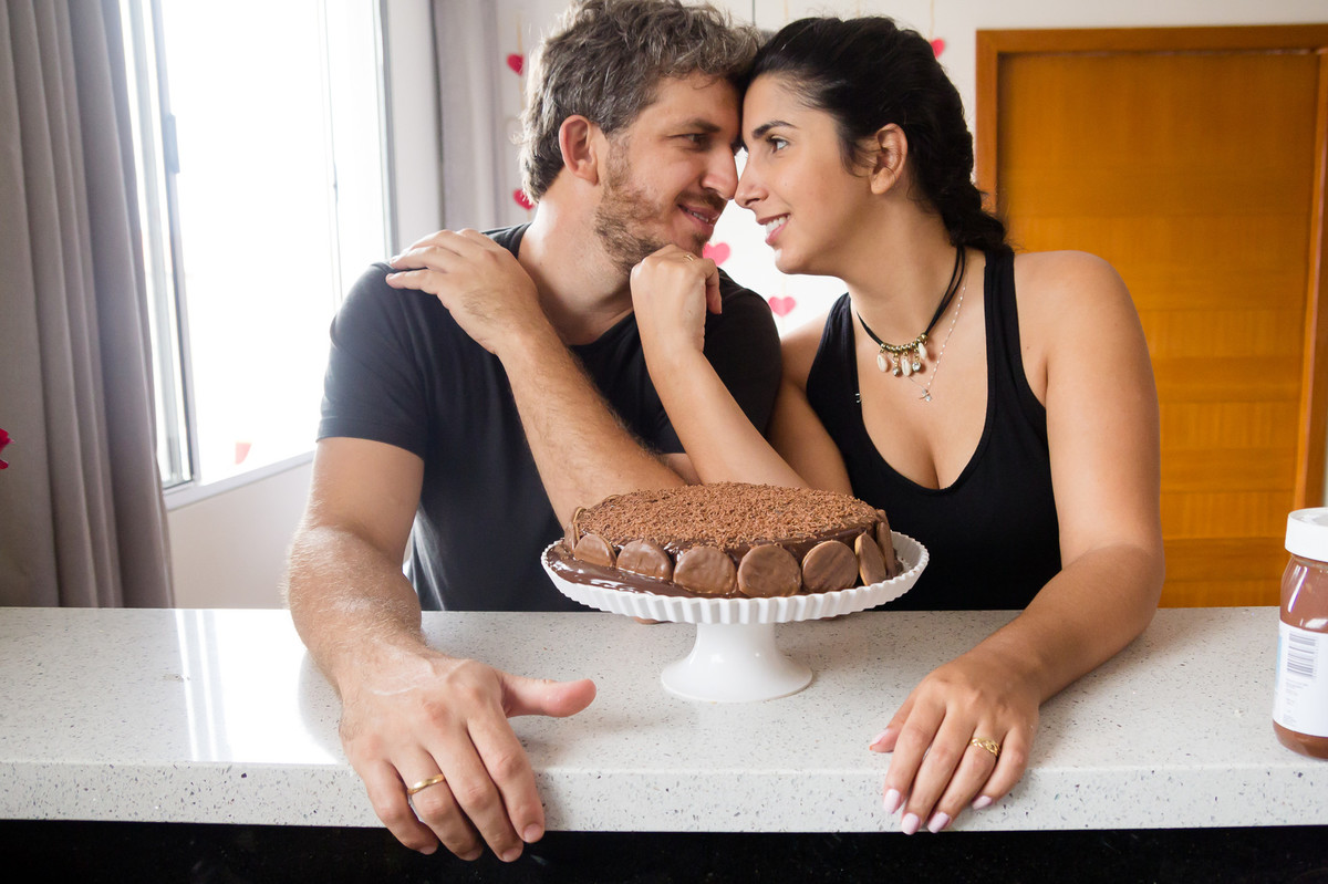 casamento - bolo de chocolate - comer bolo