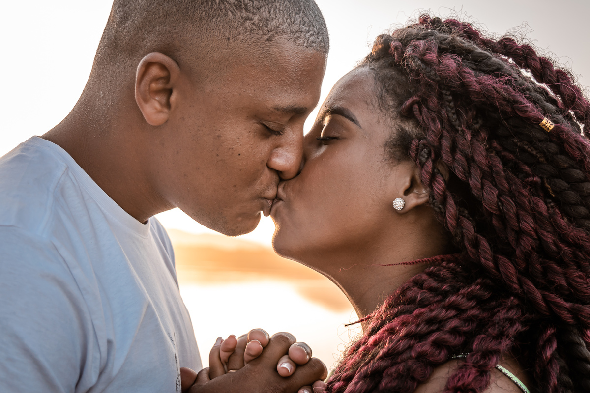 Ensaio Pré Casamento na Praia da Reserva - Ilha 3 - Recreio dos Bandeirantes - Jaqueline & Maiquel