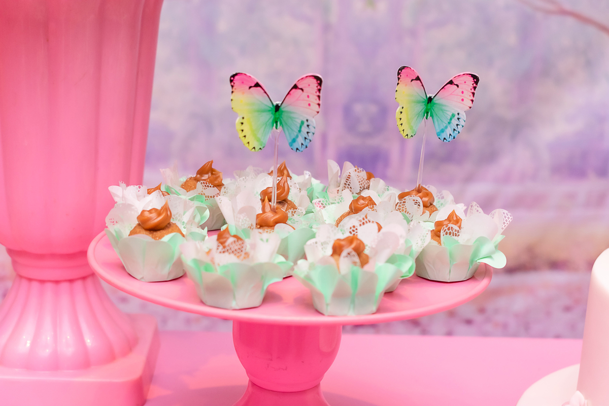 Voo Encantado:  Cobertura Fotográfica com o Tema Borboleta | 7 anos da Olívia | Clube Naval Piraquê | Rio de Janeiro