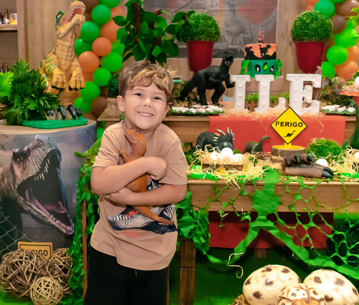 5 anos do Ilê | Fotografia de Festa Infantil | Tema Jurassic Park | Mansão dos Sonhos - Grajaú, Rio de Janeiro (RJ)