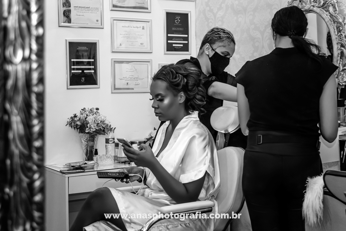 Cobertura Fotográfica de Making of Noiva na Thainá Fernandes Brook Makeup, fotógrafo de casamento, making of noiva