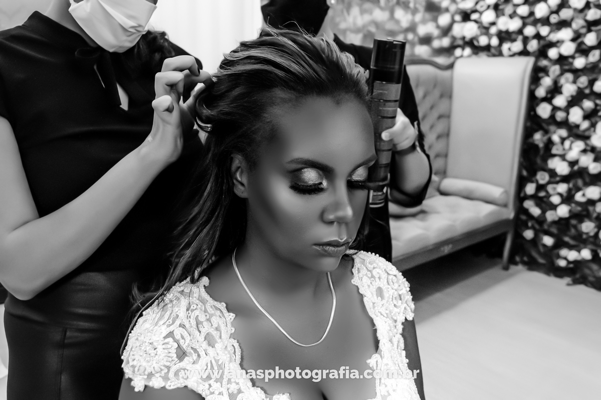 Cobertura Fotográfica de Making of Noiva na Thainá Fernandes Brook Makeup, fotógrafo de casamento, making of noiva