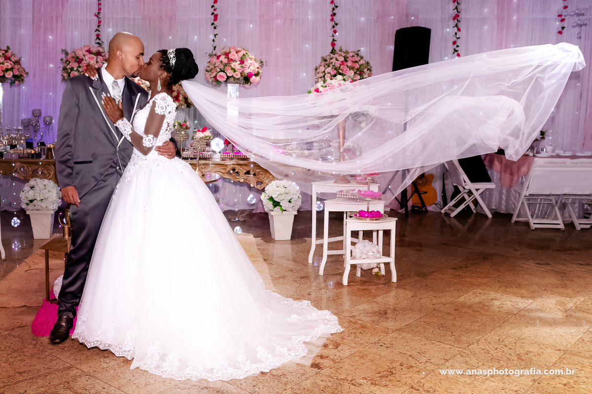 Fotografia de Casamento, Espaço Rose Festas - Nova Iguaçu - RJ | Cobertura Fotográfica de Casamento: Marilda & Júlio | Fotografa de Casamento Nova Iguaçu - RJ