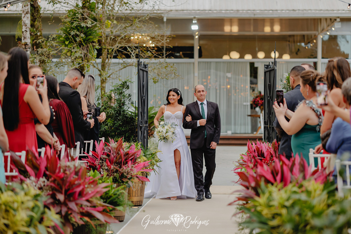 Hausmesse Casa de Eventos Joinville, fotos de casamento Joinville, Fotógrafo Joinville Guilherme Rodrigues, Casamento ao ar livre, Fotografia de casamento Joinville, Melhor fotógrafo Joinville, Guilherme Rodrigues fotógrafo, casar em Joinville, Noiva