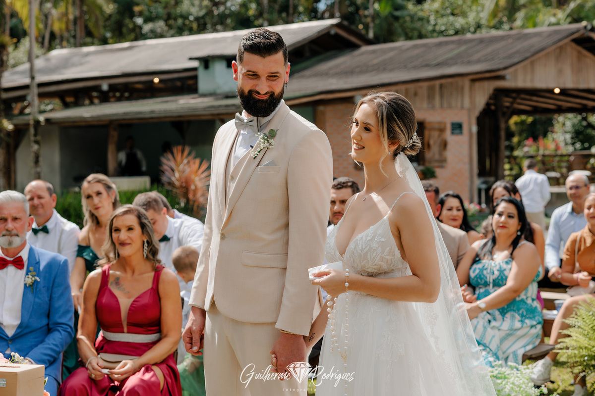 Fotografia de casamento Joinville, Fotógrafo Joinville Guilherme Rodrigues, Fotos de casamento Sítio Paiol Velho Joinville, Casamento no campo, Casar ao ar livre, Melhor fotógrafo de Joinville, Ideias casamento Joinville, Noiva, Madrinhas de casamento