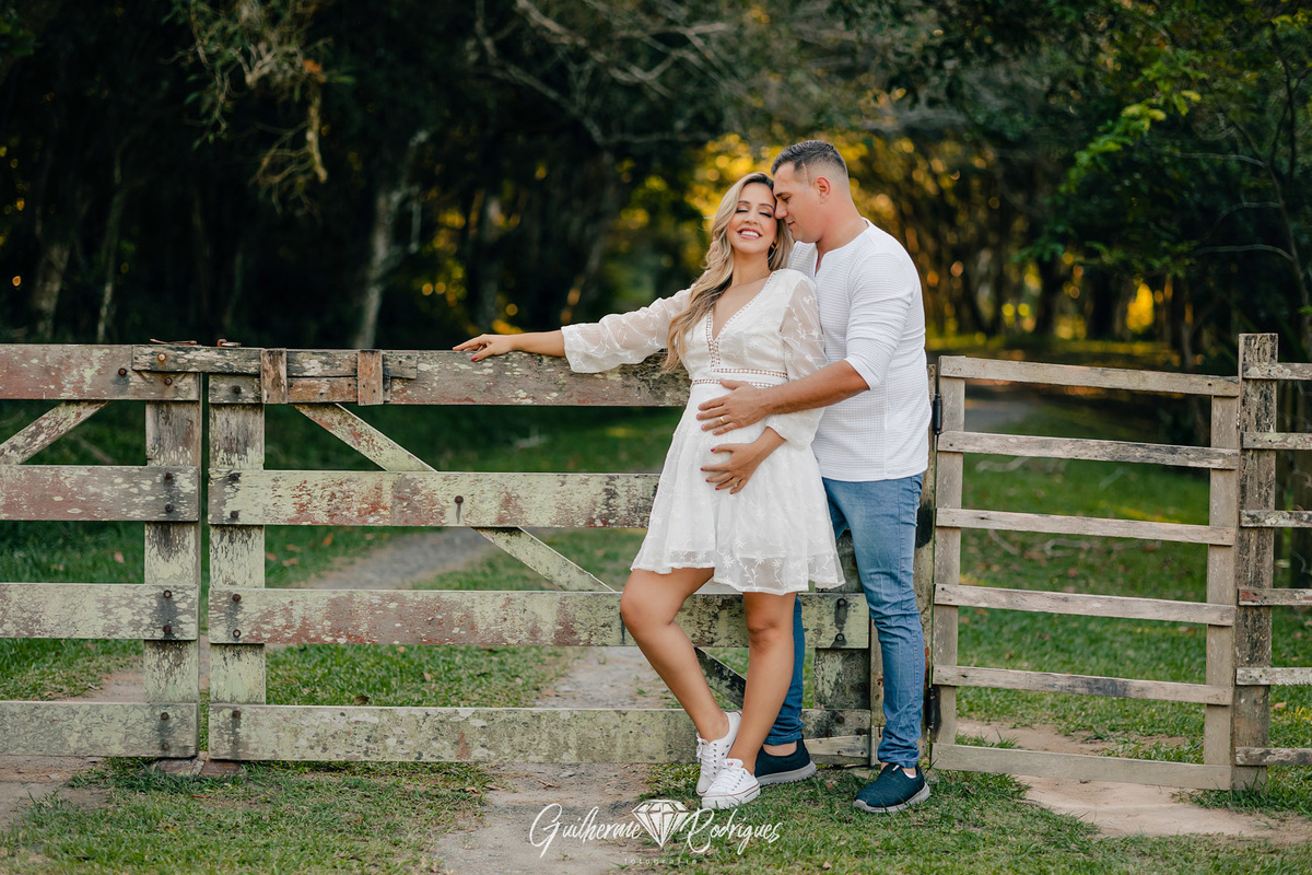Ensaio gestante na praia de Balneário Camboriú, Fotos ensaio gestante na praia, Fotos grávida na praia, Fotógrafo Balneário Camboriú, Melhor fotógrafo Balneário Camboriú, Ensaio fotográfico na praia, fotos ensaio casal na praia, Balneário Camboriú SC
