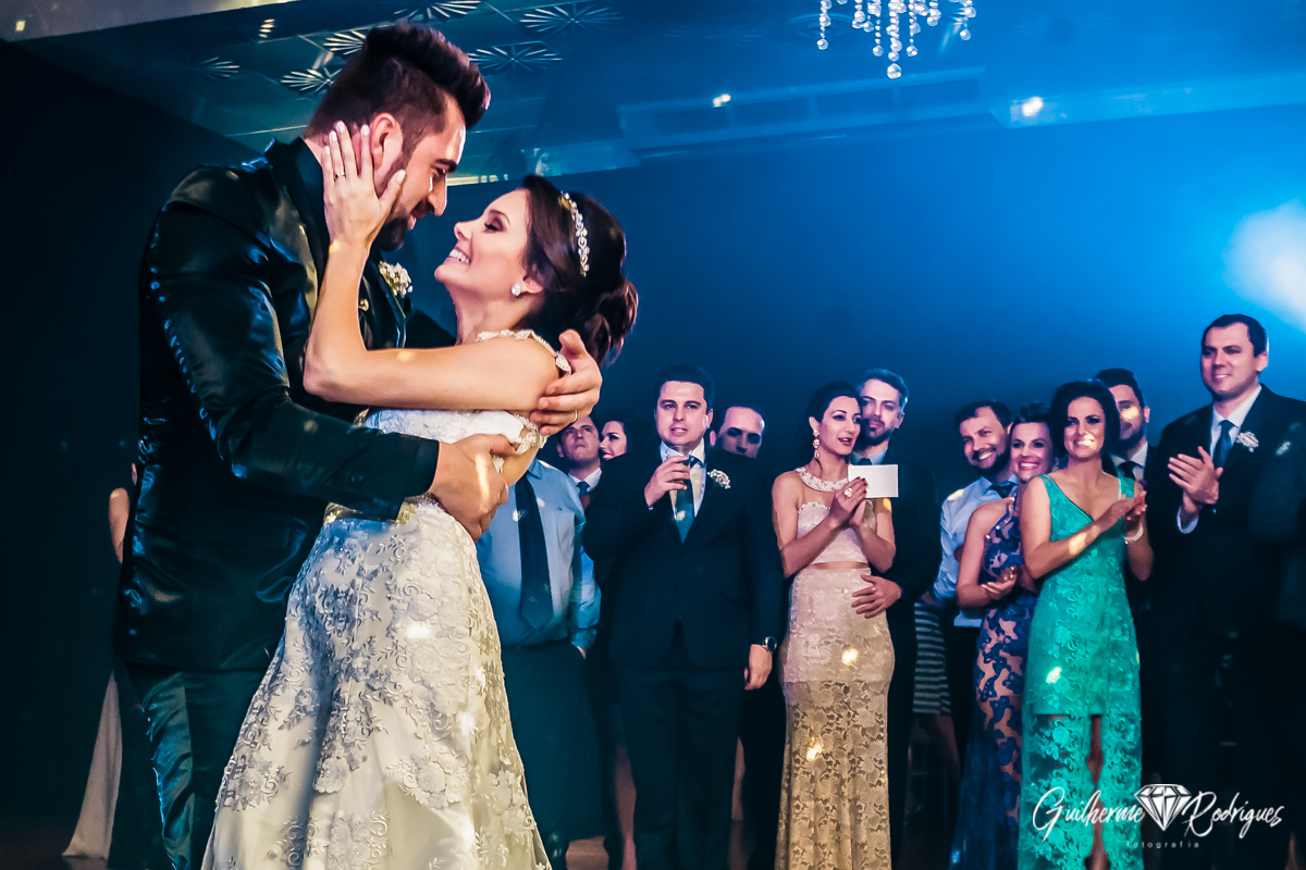 Valsa dos noivos no Clube Beneficente em Brusque. Valsa dos sonhos.