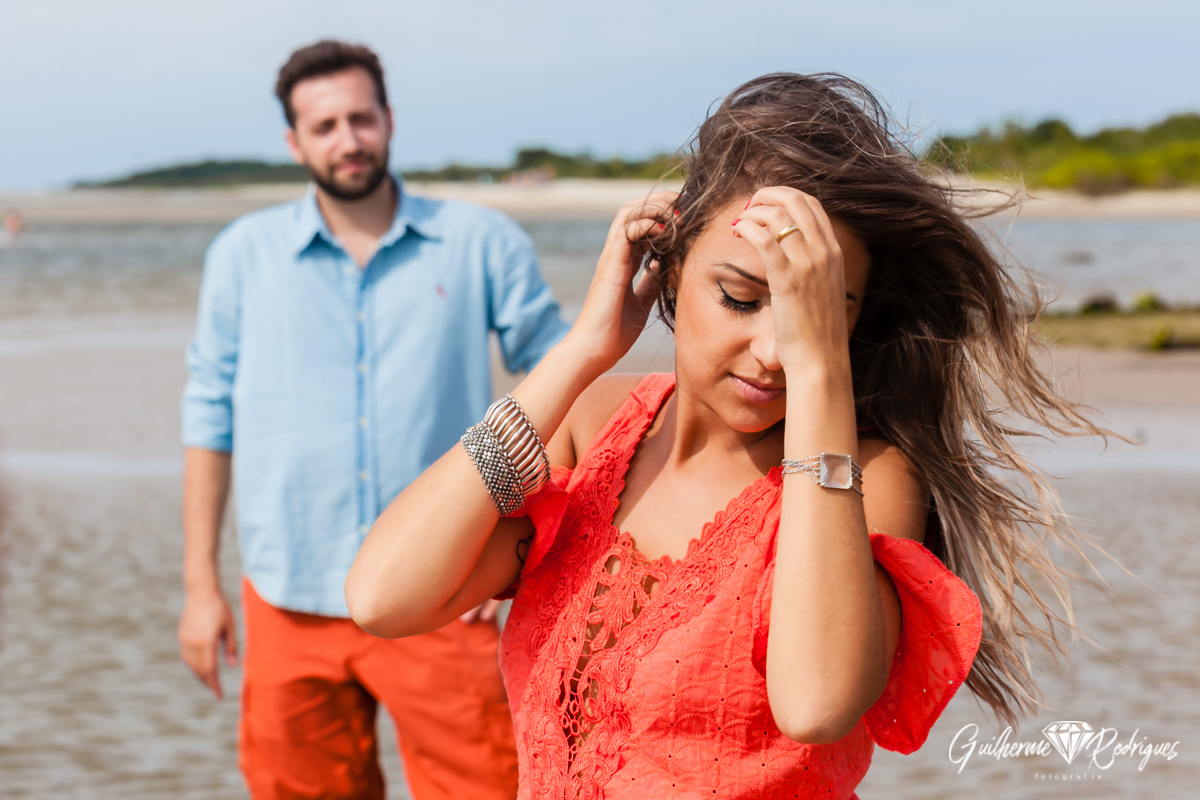 Fotógrafo de casamento em Brusque Balneário Camboriú Bombinhas Itapema Guilherme Rodrigues  Ensaio pré wedding na praia do forte em São Francisco do Sul. Foto do fotógrafo de casamento Guilherme Rodrigues