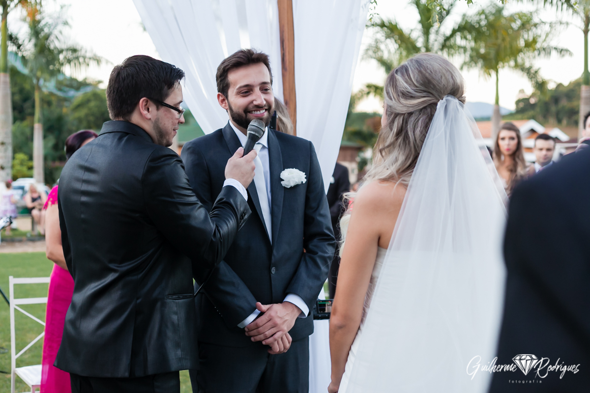 A hora do sim. Fotógrafo de casamento Guilherme Rodrigues.
