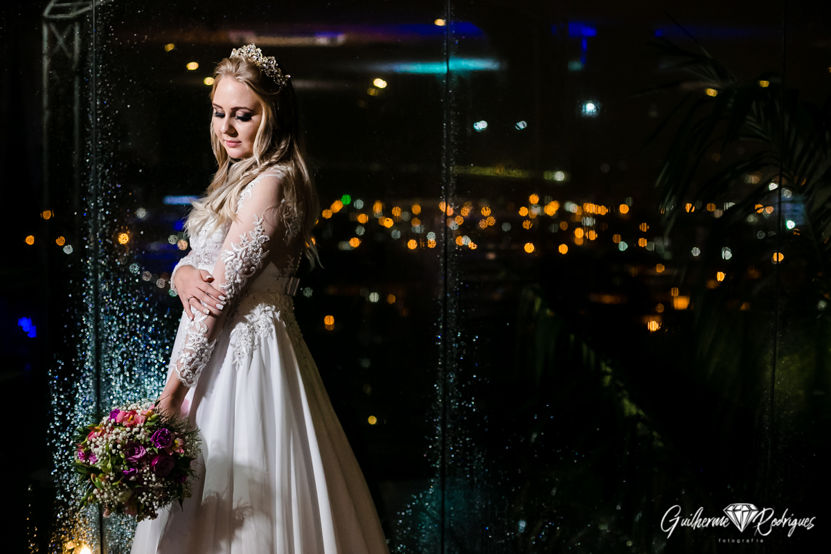 Fotógrafo de casamento Itapema Guilherme Rodrigues foto casamento Indaiá Restaurante foto de casamento Itapema vestido de noiva buquê de noiva melhor fotógrafo de casamento Itapema