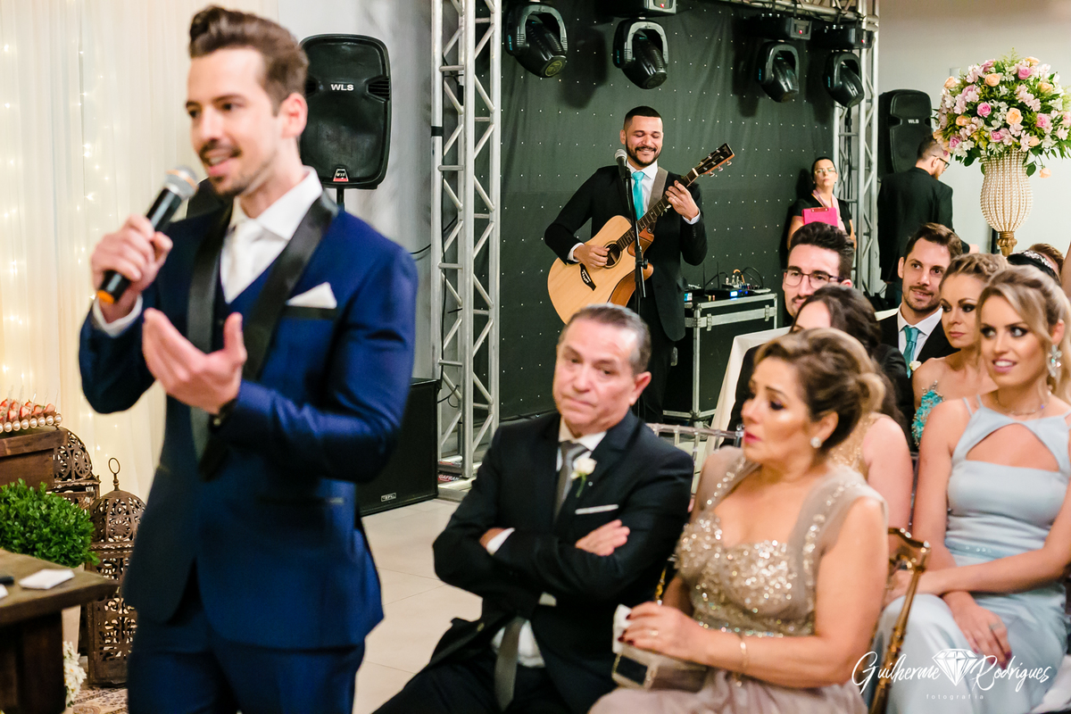 Fotógrafo de casamento Balneário Camboriú Guilherme Rodrigues fotos de casamento na Águas da Brava Itajaí Praia Brava Vestido de noiva Spazio Cris Garcia G Beaute