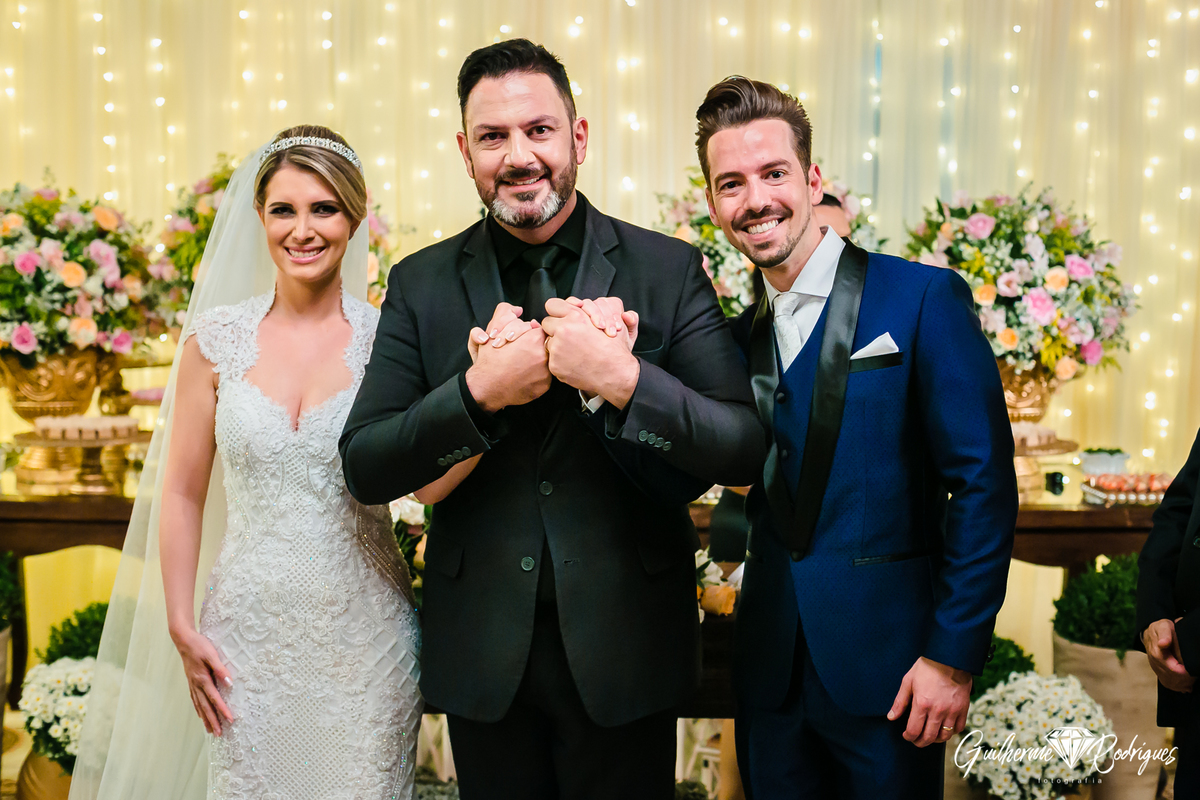 Fotógrafo de casamento Balneário Camboriú Guilherme Rodrigues fotos de casamento na Águas da Brava Itajaí Praia Brava Vestido de noiva Spazio Cris Garcia G Beaute