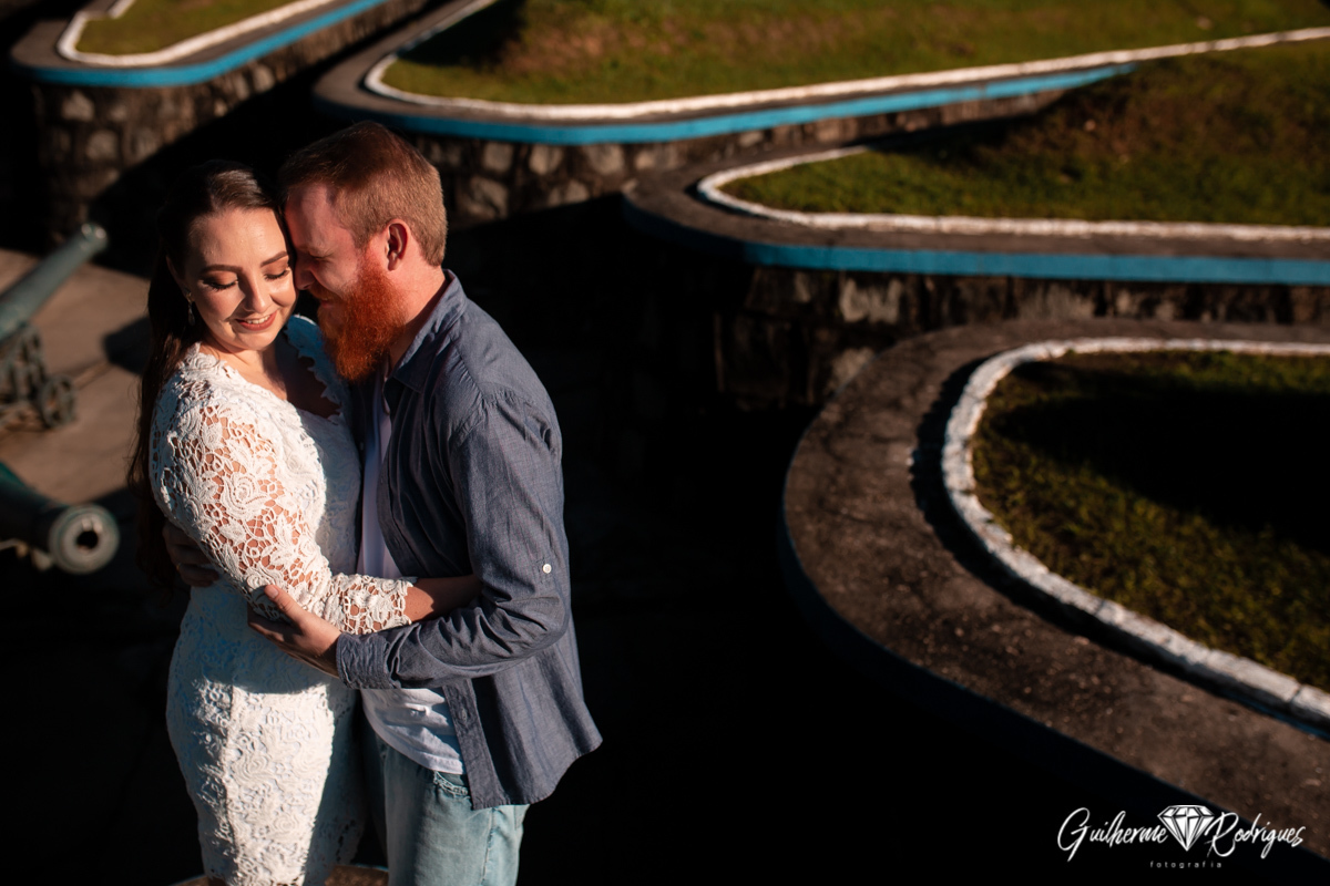 Pré wedding em São Francisco do Sul, Ensaio casal nascer do sol, ensaio casal na praia, Fotógrafo São Francisco do Sul, Fotógrafo de casamento São Francisco do Sul, Ensaio pré wedding, fotos casal, foto pré casamento, Fotógrafo Guilherme Rodrigues