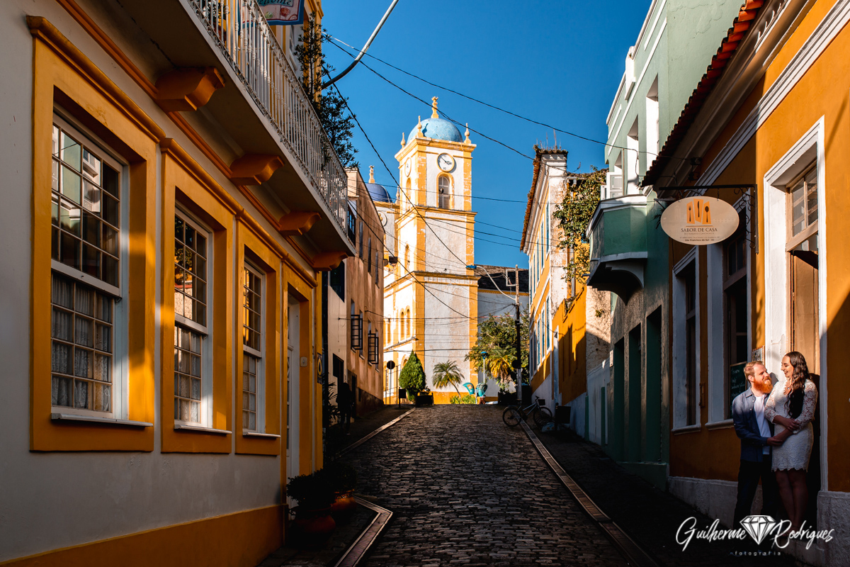 Pré wedding em São Francisco do Sul, Ensaio casal nascer do sol, ensaio casal na praia, Fotógrafo São Francisco do Sul, Fotógrafo de casamento São Francisco do Sul, Ensaio pré wedding, fotos casal, foto pré casamento, Fotógrafo Guilherme Rodrigues