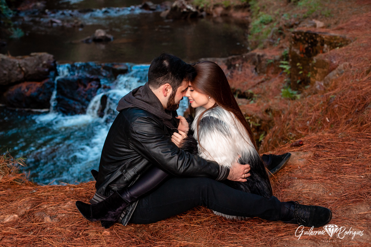 Fotos pré wedding no sítio, Ensaio casal no campo, Fotos pré casamento no campo, Ensaio fotográfico casal, Ideias ensaio casal no campo, Fotógrafo Joinville, Fotógrafo de casamento Joinville, Melhor fotógrafo Joinville Guilherme Rodrigues