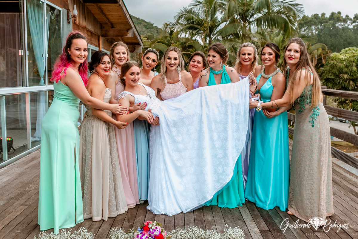 Portal das Pedras Camboriú, Fotos de casamento Portal das Pedras Camboriú, Ideia fotos de Padrinhos e Madrinhas, Fotógrafo Balneário Camboriú Guilherme Rodrigues, Casamento no Campo, Casamento de dia, Melhor fotógrafo Balneário Camboriú, Foto de noiva