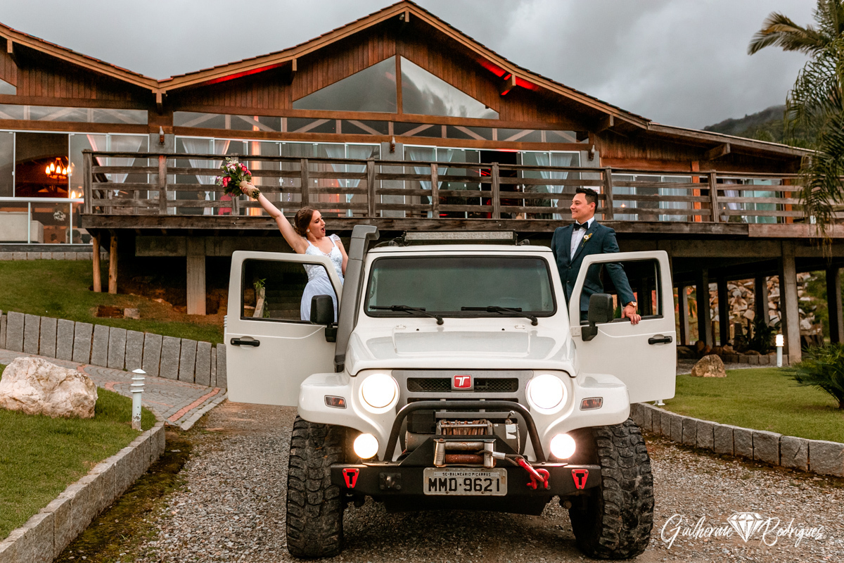 Foto de casamento Portal das Pedras Camboriú, Fotógrafo Guilherme Rodrigues, Local para casamento em Balneário Camboriú, Foto de noivos, foto de casal, Fotógrafo Balneário Camboriú Guilherme Rodrigues, Fotógrafo de casamento