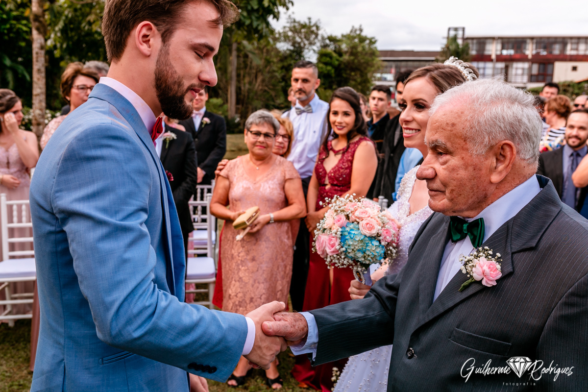 Fotos de casamento Kartódromo Internacional de Joinville, Casamento na Ilha Kartódromo Joinville, Casamento ao ar livre em Joinville, Casamento de dia em Joinville, Fotógrafo Joinville, Local para festa de casamento em Joinville, Guilherme Rodrigues