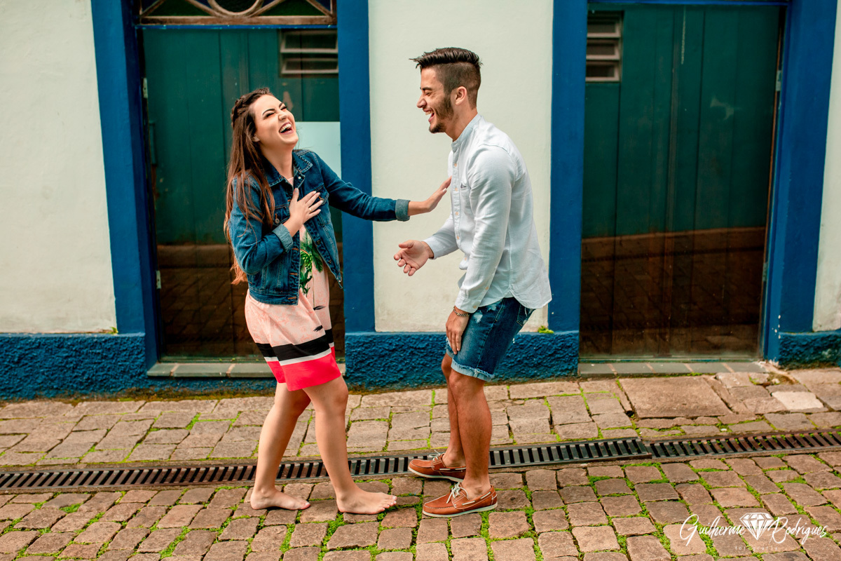 
Fotógrafo São Francisco do Sul Guilherme Rodrigues, Fotos ensaio fotográfico pré casamento em São Francisco do Sul, ideias pré wedding, pré wedding na praia, vestido de noiva Dayany Armstrong Atelier, Noiva, ensaio casal, casar na praia, Destination Wedd