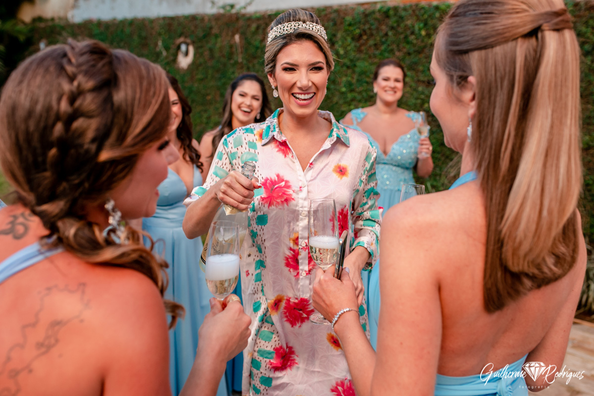 Fotógrafo de casamento Itajaí Guilherme Rodrigues, casamento na praia igrejinha de cabeçudas, Casamento Iate Clube Itajaí, Fotógrafo Itajaí, Local para casar Itajaí, Cerimonial de casamento, vestido de noiva, making of da noiva, maquiagem de noiva